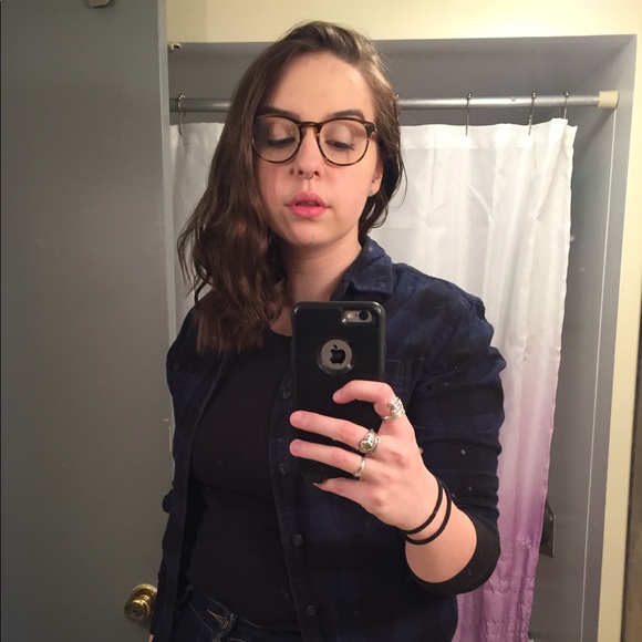 Meet your Posher, Mimi! - Picture 6 of 7